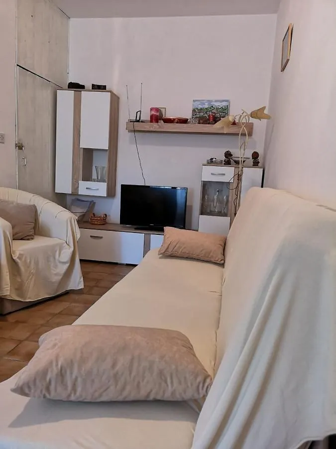 Apartment Kalavojna Rakalj 0*,  Croatia