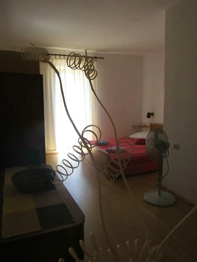 Apartment Kalavojna Rakalj